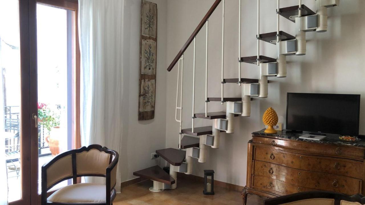 Penthouse Luxury Quattro Canti Palermo Bagian luar foto