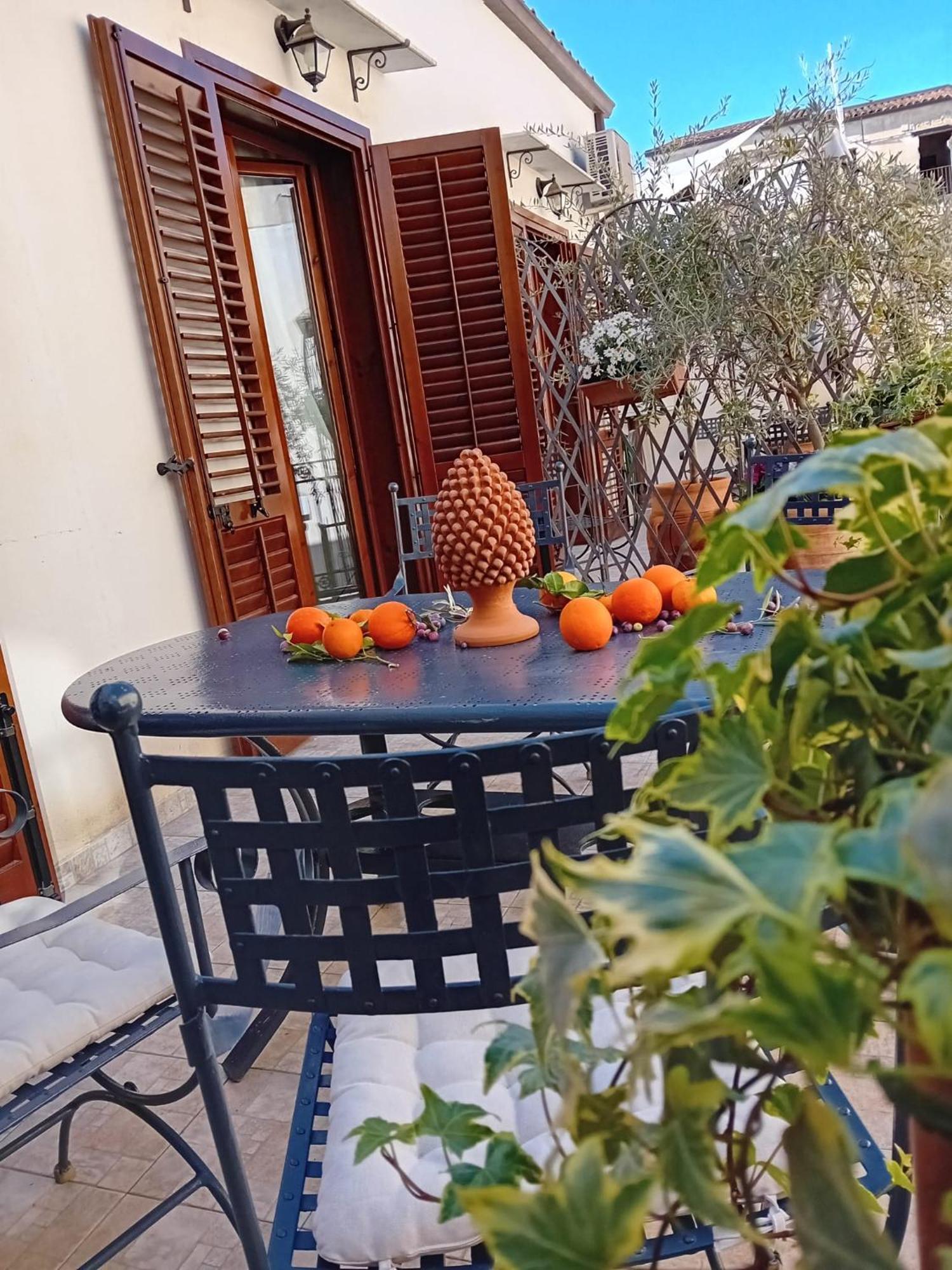 Penthouse Luxury Quattro Canti Palermo Bagian luar foto