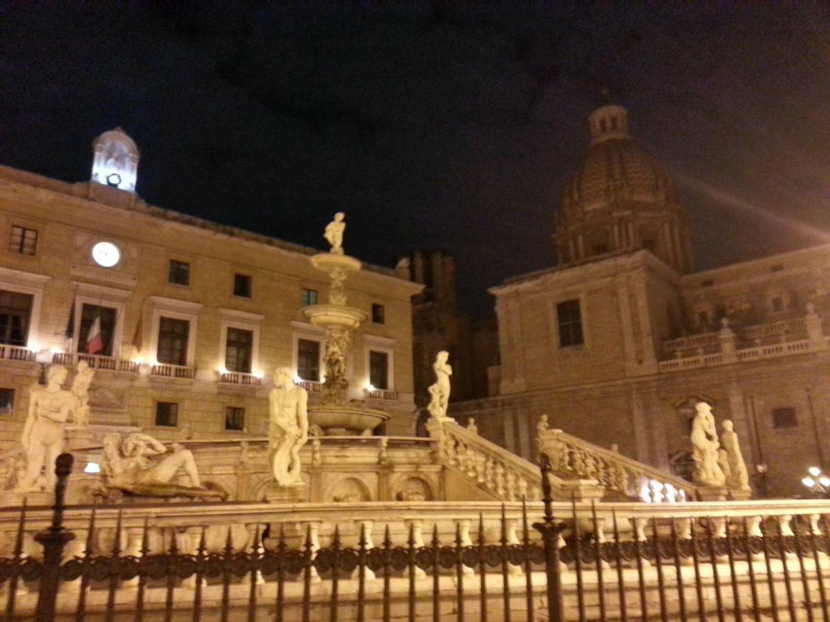 Penthouse Luxury Quattro Canti Palermo Bagian luar foto